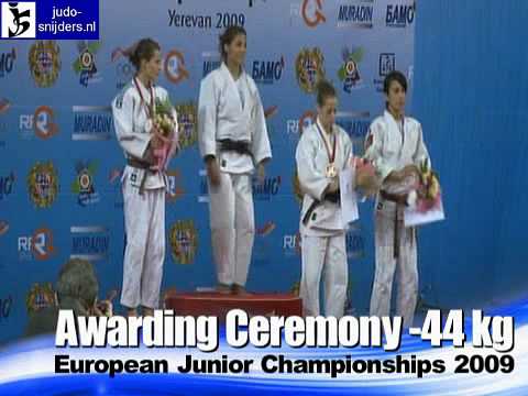 Judo 2009 Yerevan: awarding [-44kg].