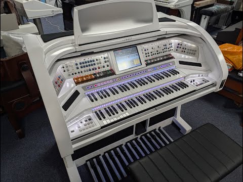 Allens Music Centre Livestream 2026 : Lowrey Aria in white