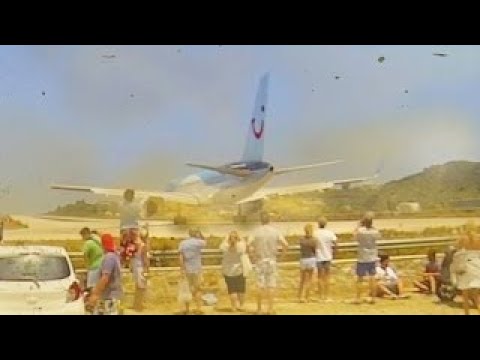 BOEING 757 vs. People SANDSTORM of Skiathos -2017