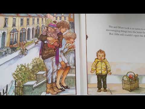Opa reads Alfie Gets In First, written by Shirley Hughes