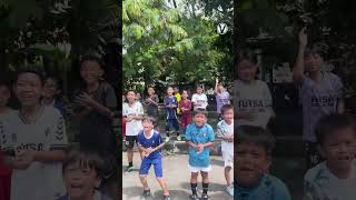 Download lagu Suporter Cilik Nyanyikan Chant Persib Bandung‼️ #persib #ligaindonesia #briliga1 #liga1 #vivagoal mp3