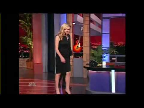 download lagu mp3 mp4 Yvonne Strahovski On Ellen, download lagu Yvonne Strahovski On Ellen gratis, unduh video klip Yvonne Strahovski On Ellen
