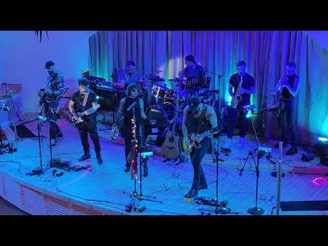 Rock Concert im Beach Club mit The Supersonics-Band.Gr