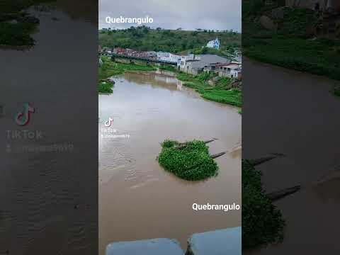 Nossa cidade Quebrangulo Alagoas sempre  passa por esses apurro como outras cidades brasileiras!
