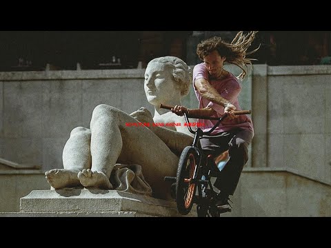 MArieJADE - JORIS COULOMB - NO FUTURE