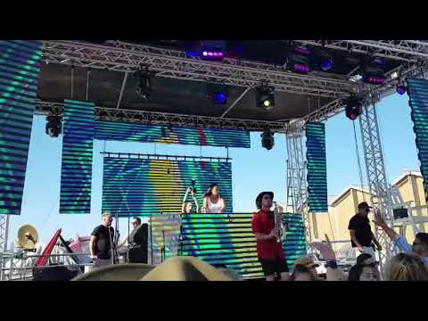 Dj Chloe Wilson + Ashley James On Sax