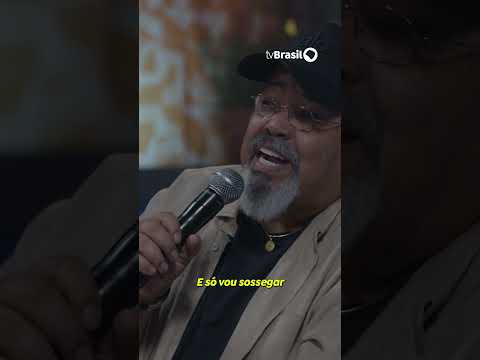 Jorge Aragão canta 