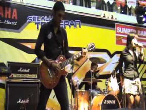 Evony feat - 7Scoop   Call Me When You're Sober (Evanescene)