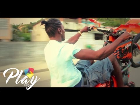 M16 Freestyle Stunt and Bonus Yellow Team