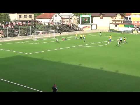 MFK Vranov nad Topľou - 1.FC Tatran Prešov 2 : 0 zákrok vranovského brankára Martina Kapraľa :-)