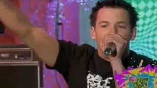 Simple Plan - Where Is The Love (Live @ MTV&#39;s New Years Eve 2004)