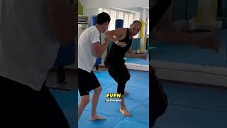 Download lagu Tendangan Silat Tak Selalu Mendarat di Tempat yang Kamu Duga #tarung #silat #beladiri mp3 Download lagu Tendangan Silat Tak Selalu Mendarat di Tempat yang Kamu Duga #tarung #silat #beladiri mp3