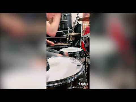 Groove Drumming: 16th Note Drum Beat With Ghost Notes