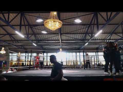 Boxen * Düsseldorf 05.10.2024 * Emilio Emre v. BC Mülheim Dümpten vs. Hamed Ayoub v. Boxring Hilden