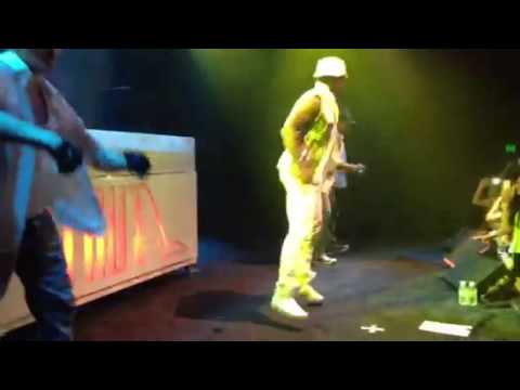 Strut @ Trak Timomatic Live