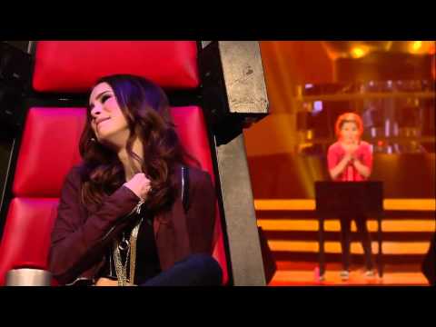 Amazing Voice! All Judges Shoked! The Voice Kids 2014 Germany Blind Audition