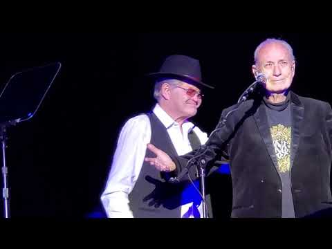 Monkees Farewell Tour - DETROIT - Act Two - Michael Nesmith & Micky Dolenz Live