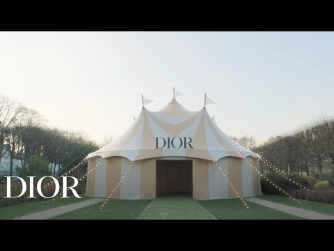 Spring-Summer 2019 Haute Couture show - Timelapse