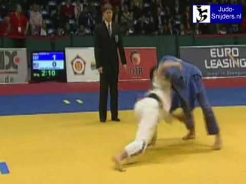 Judo 2009 Hamburg: Awad (EGY)  - vd Kamer (NED) [-60kg].