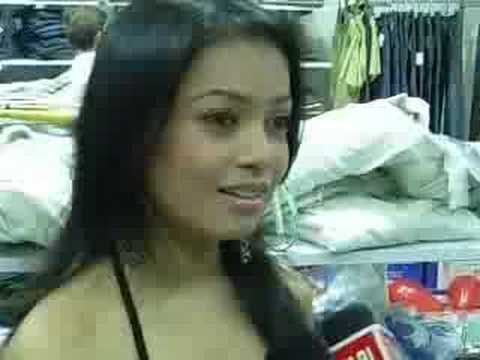 download lagu mp3 mp4 Pooja Pihal Age, download lagu Pooja Pihal Age gratis, unduh video klip Pooja Pihal Age