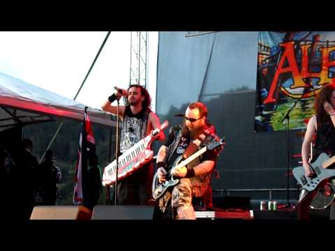 Alestorm - Festival Siembra Y Lucha 2013 - The Quest + The Sunk'n Norwegian