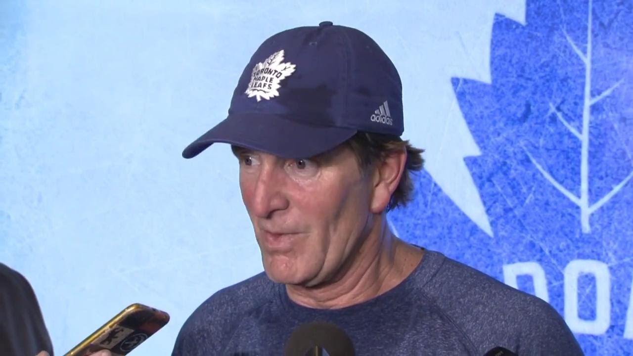 Vidéo: HOLY MACARONI!!! Mike Babcock...veut vraiment gagner demain et mettre fin à la MALÉDICTION...