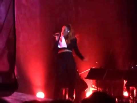 Leona Lewis - Broken (Berlin 15.04.2013.)