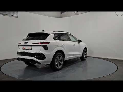 Audi Q3 Audi Q3 SUV S line e-hybrid  200 kW S tron - Image 2