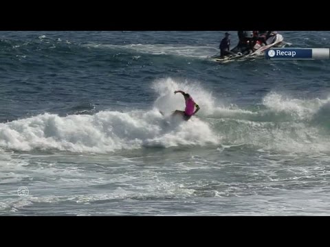 Tyler Wright Commands Round Two