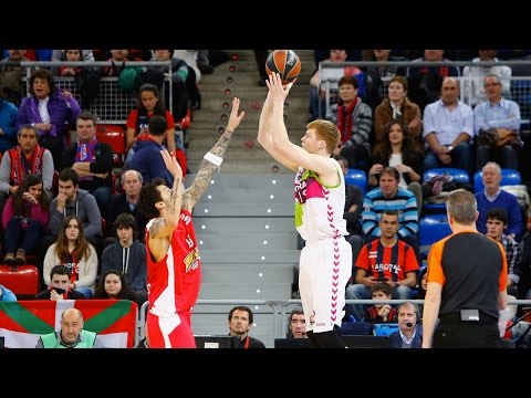 Highlights: Top 16, Round 11 vs. Laboral Kutxa Vitoria