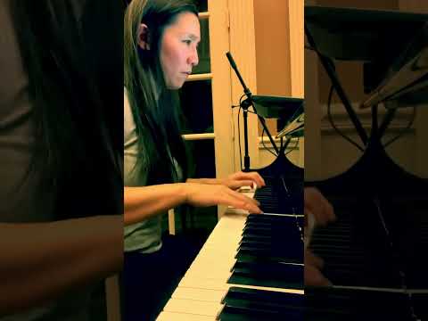 Happy bday Torna DLC, my plans to cover best fight theme in Xenoblade history have yet to manifest😭