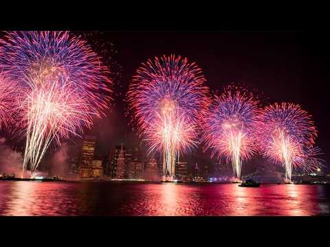 La Magia de las Luces en el Cielo Neoyorquino Regresa con Fuerza