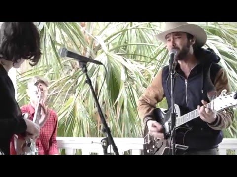 Back Porch Session: Shakey Graves