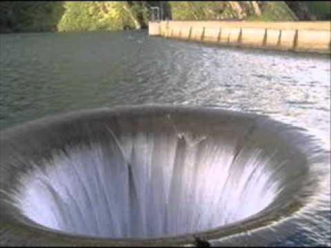 Timmy & Thaw Thaw Flash GunZ - A Pal Kyout Thu အပယ္ေၾကာက္သူ.wmv