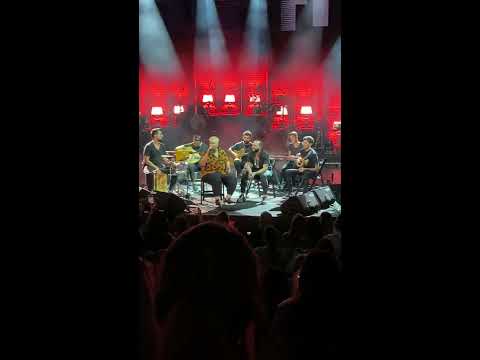 Deniz Aygül - Nalan (Live- Berkay Harbiye Konseri)  Muhteşem Ses !!