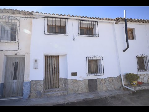 SOLD! Casa Lavender AH11426 - Lovely property with a large garage for sale in Arboleas