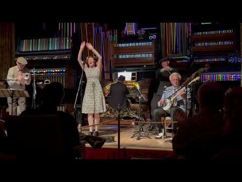 Janet Klein & Her Parlor Boys perform: "The World is Waiting for the Sunrise" 5 11 25