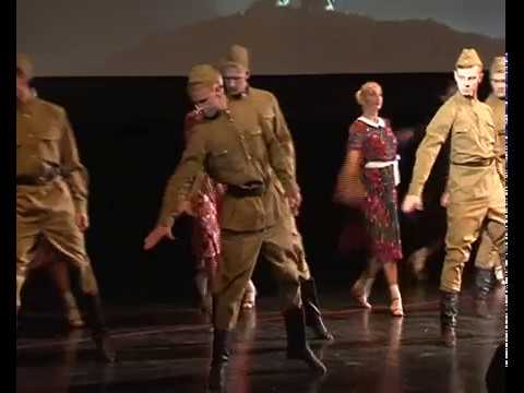 Курянам показали киноспектакль о войне