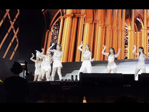 [4K60FPS] 220820 갓더비트 Got The Beat - Step Back @ SMTOWN Back & Screen Fancam