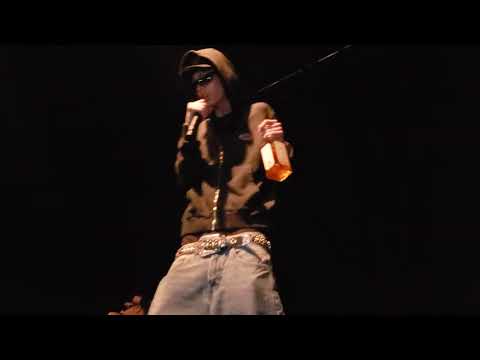 MECHAYRXMEO abriendo el show de muerejoven / Niceto Club