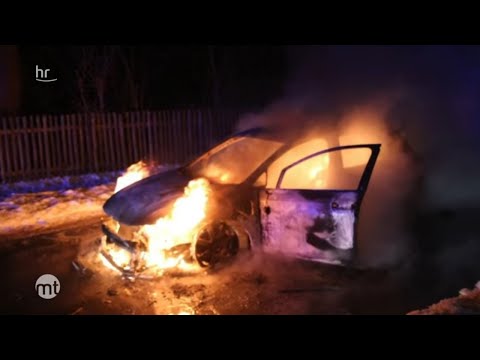 Nach nur 300 Kilometern: Hybrid-Auto geht in Flammen auf | maintower