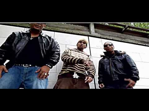 Tronixx feat  Mantiyut & SiLko - Putain De BoRdel