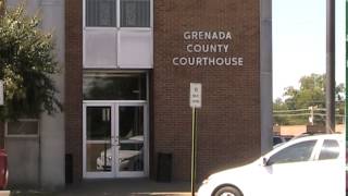 preview picture of video 'Grenada, MS Courthouse / Grenada Circuit Court Docket'