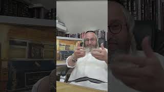 ניצוצות של אש 🔥לקראת שבת פרשת חיי שרה כד' לחודש מר חשוון ה'תשפ"ו (הרב מוטה פראנק) - התמונה מוצגת ישירות מתוך אתר האינטרנט יוטיוב. זכויות היוצרים בתמונה שייכות ליוצרה. קישור קרדיט למקור התוכן נמצא בתוך דף הסרטון