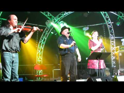 CACHAN 2012 - Annie EBREL/ Lors JOUIN dans DOUR KAM - Plinn