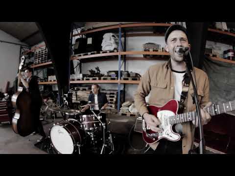 The Selenites - Get Back Home [Official Music Video]