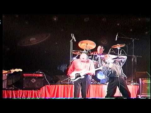 The Jumping Jewels Dear One Johnny Lion efteling 1994  hpvideo  Breda