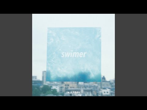 吊り下げられたスイミング プール、高床式の現代的なデザインの建設、壮大なホテル イタリア ティロス