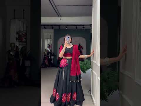 Black Gamthi Cotton Lehenga Choli Set with Mirror Work Dupatta & Purse – Navratri Special 2025