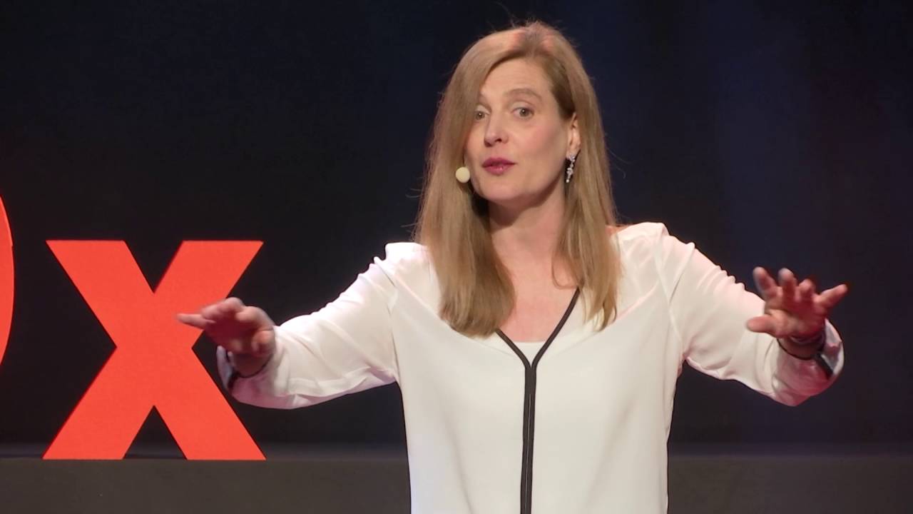 Belgium on stage ou comment donner le goût d’apprendre les langues | Françoise Masuy | TEDxUCLouvain